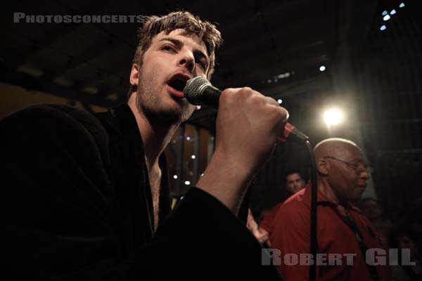 FONTAINES DC - 2019-06-01 - NIMES - Paloma - Patio - 